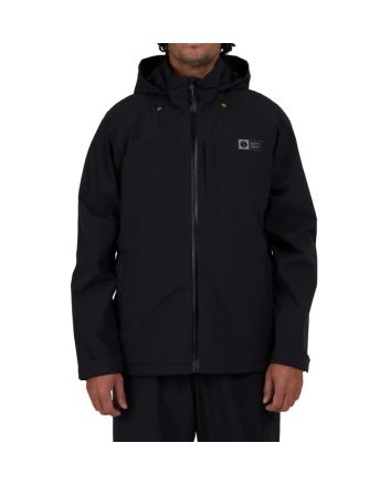 Hombre con cazadora impermeable con capucha Salty Crew Long Range Jacket Negra 