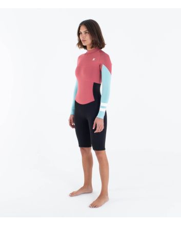 Mujer con neopreno corto Hurley Air 2mm MId Shorty Springsuit de manga  larga color Spiced Coral
