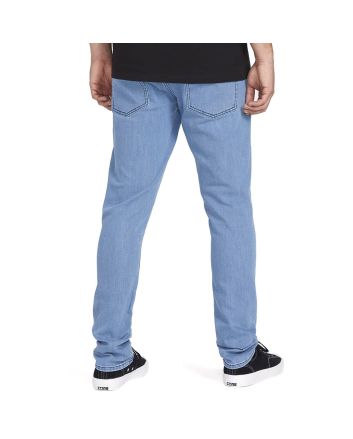 Hombre con Pantalón Vaquero Volcom 2x4 Denim Flat Vintage Indigo Azul