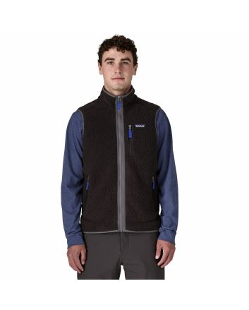 Hombre con chaleco de forro polar Patagonia Retro Pile Fleece Vest Negro-Gris