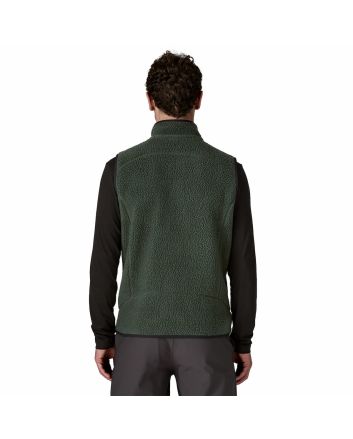 Hombre con chaleco de forro polar Patagonia Retro Pile Fleece Vest Verde