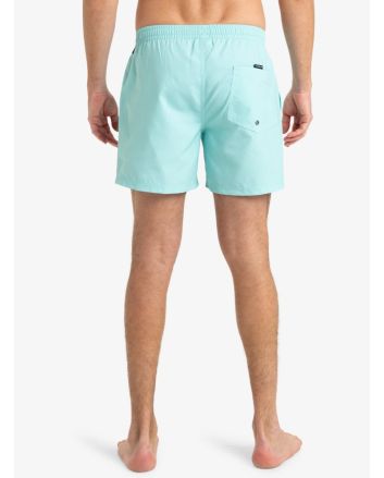 Hombre con Boardshort Quiksilver Everyday Solid Volley 15'' Aqua Sky