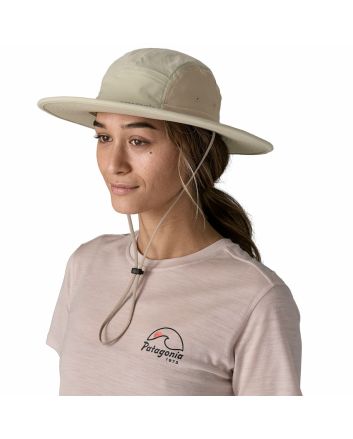 Sombrero Patagonia Quandary Brimmer Hat color Pelican con ala ancha y ajuste unisex para senderismo