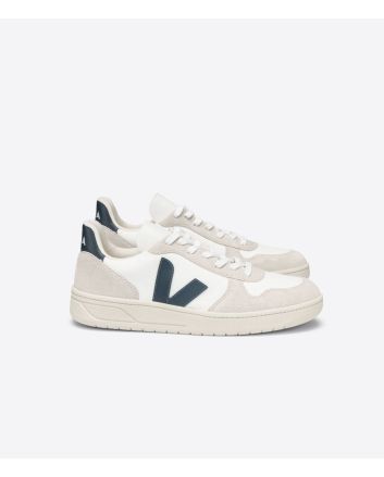 Zapatillas Ecológicas Veja V-10 B-Mesh Blancas con detalles en azul suela de goma beige 