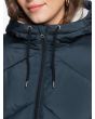 Mujer con chaqueta larga impermeable Roxy Storm Warning negra cuello