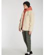 Mujer con chaqueta sherpa Volcom Blastone Sand mangas