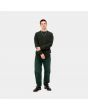 Hombre con jersey de lana Carhartt WIP Anglistic Sweater verde frontal