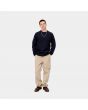 Hombre con jersey de lana Carhartt WIP Anglistic Sweater azul marino frontal