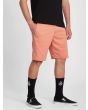 Hombre con bermudas Volcom Frickin Modern Stretch 19" Naranjas lateral