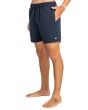 Hombre con short de natación Billabong All Day Layback 16'' Azul Marino izquierda