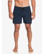 Hombre con Bañador Boardshort Quiksilver Highline Kaimana 16" azul marino 