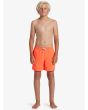 Niño con Bañador Quiksilver Everyday Solid Volley Youth 14'' Fiery Coral pierna recta