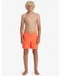 Niño con Bañador Quiksilver Everyday Solid Volley Youth 14'' Fiery Coral pierna recta