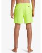 Niño con bañador Quiksilver Everyday Solid Volley Youth 14'' Amarillo Neón posterior