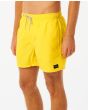 Hombre con Bañador Boardshort Rip Curl Offset Volley 15" Amarillo lateral