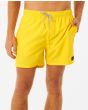 Hombre con Bañador Boardshort Rip Curl Offset Volley 15" Amarillo 