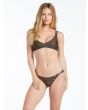 Mujer con braguita de bikini Volcom Gone Wild Hipster con estampado de leopardo frontal