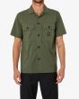 Hombre con Camisa de manga corta Deus Ex Machina Field Shirt Verde 