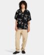Hombre con Camisa surfera de manga corta Element Resort Birds negra frontal