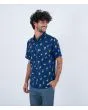 Hombre con camisa hawaiana de manga corta Hurley One and Only Lido Stretch Azul Marino lateral