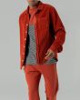 Hombre con Camisa de pana Lightning Bolt Mild Wood roja 