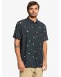 Hombre con camisa de manga corta Quiksilver Minimark Tarmac negra lateral