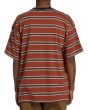Hombre con camiseta de manga corta Billabong Baxter Rust espalda