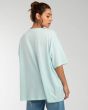 Mujer con camiseta holgada de manga corta Billabong Daydream Away azul turquesa posterior