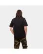 Hombre con camiseta de manga corta con bolsillo Carhartt WIP Pocket T-Shirt negra posterior