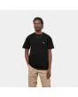Hombre con Camiseta de manga corta Carhartt WIP Chase Negra con logo dorado 
