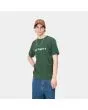 Hombre con camiseta de manga corta Carhartt WIP Script verde y blanca 