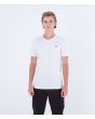 Hombre con camiseta de manga cortra Hurley H2O Dri Icon blanca 