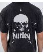Hombre con camiseta de manga corta Hurley x Travis Barker Skull Island Negra Gráfico espalda de calavera y logo