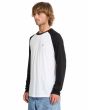 Hombre con camiseta de manga larga Volcom Pen Negra lateral