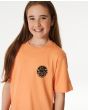 Niña con camiseta de manga corta Rip Curl Wetsuit Icon Kids melocotón logo delantero