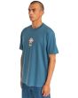 Hombre con Camiseta orgánica de manga corta RVCA Hand Picked Azul izquierda