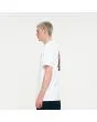 Hombre con camiseta de manga corta Santa Cruz Shark Trip blanca lateral