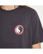 Hombre con Camiseta de manga corta Town & Country Ying Yang Logo 71 negra detalle pecho