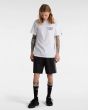 Hombre con camiseta de manga corta Vans Full Patch Blanca con logo negro ajuste