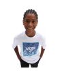 Niño con camiseta de manga corta Vans Print Box blanca con estampado de llamas y camuflaje azul frontal