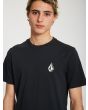 Hombre con camiseta de manga corta Volcom Iconic Stone negra pecho