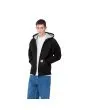 Hombre con chaqueta de inverno Carhartt WIP Hooded Car-Lux Jacket Negra y Gris