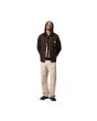 Hombre con abrigo Carhartt WIP Michigan Coat Winter Marrón Tobacco y Negro ajuste