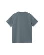 Camiseta Carhartt WIP Chase azul Cozy Blue con logo dorado para hombre posterior