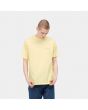 Hombre con camiseta de manga corta Carhartt WIP Script Embroidery amarilla 