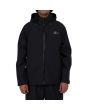 Hombre con cazadora impermeable con capucha Salty Crew Long Range Jacket Negra 