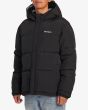 Hombre con Chaqueta acolchada e impermeable RVCA Balance Puffer Negra izquierda