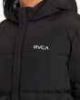 Hombre con Chaqueta acolchada e impermeable RVCA Balance Puffer Negra logo
