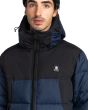 Chaqueta Resistente al Agua Element Brand Wolfeboro Dulcey Puff Contrasted azul marino para hombre pecho