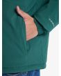Hombre con cazadora impermeable con capucha Quiksilver Overcast 3K Insulated Trekking Green bolsillo